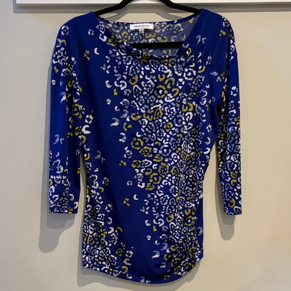 ❤️‍🔥4/$20 Rose & Olive Blue and Yellow Patterned Blouse